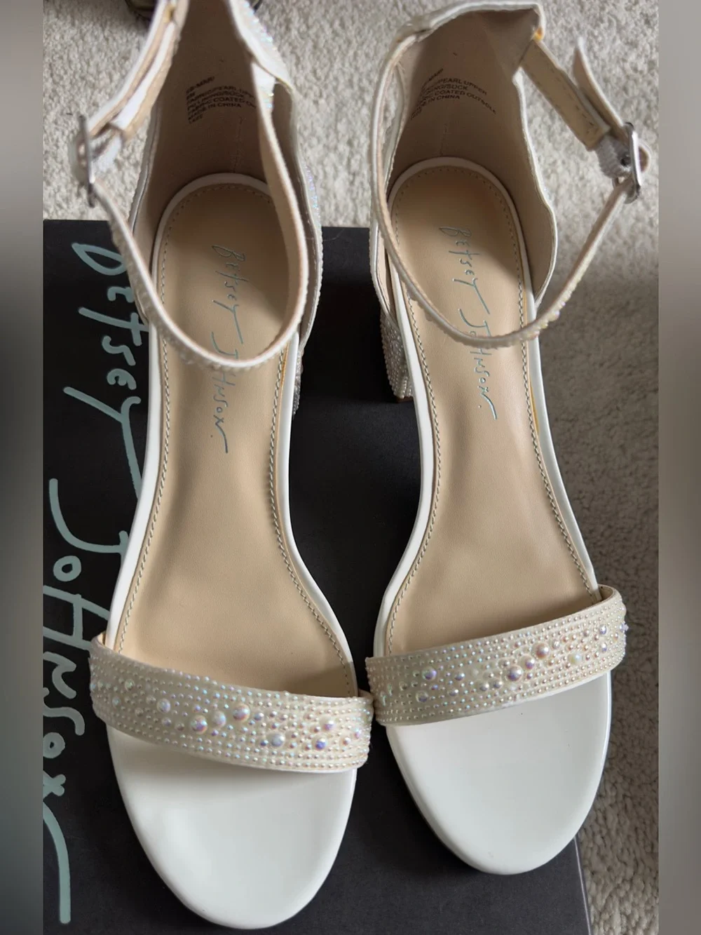 Betsey Johnson Mari White Kami Pearl Block Heel NWT Crystal Embellished size 8